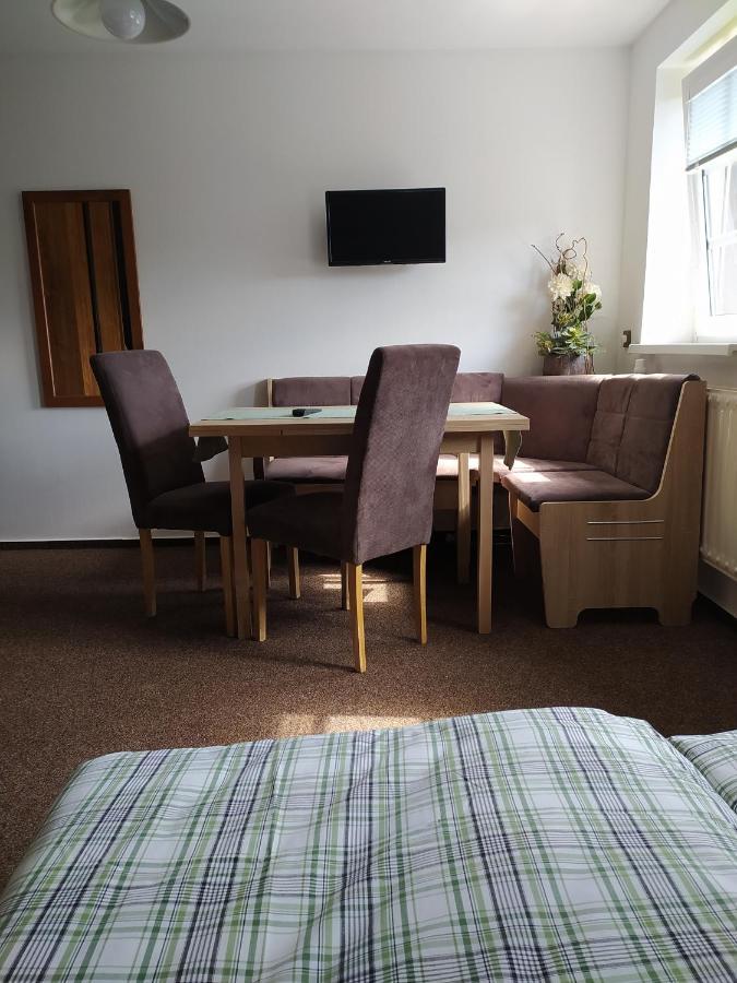 U Tomicku Hotell Paseky nad Jizerou Eksteriør bilde